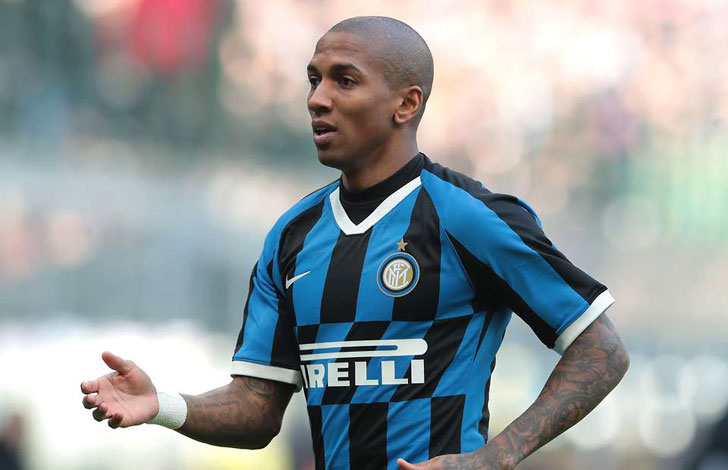Ashley Young in action for Inter.
