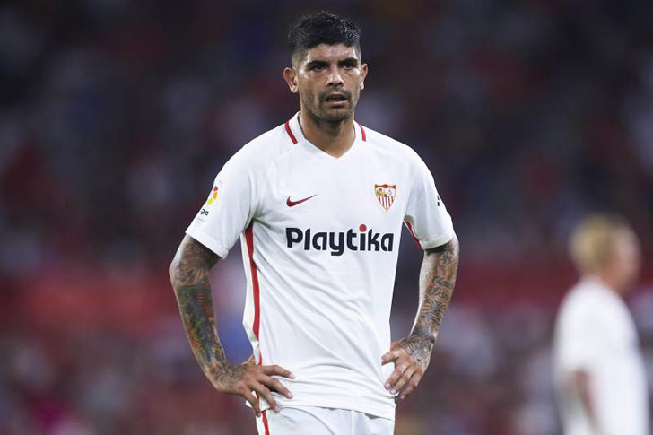 Ever Banega in action for Sevilla