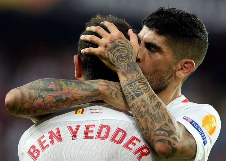 Ever Banega in action for Sevilla.