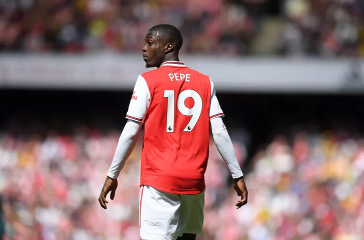 Nicolas Pepe in action for Arsenal.