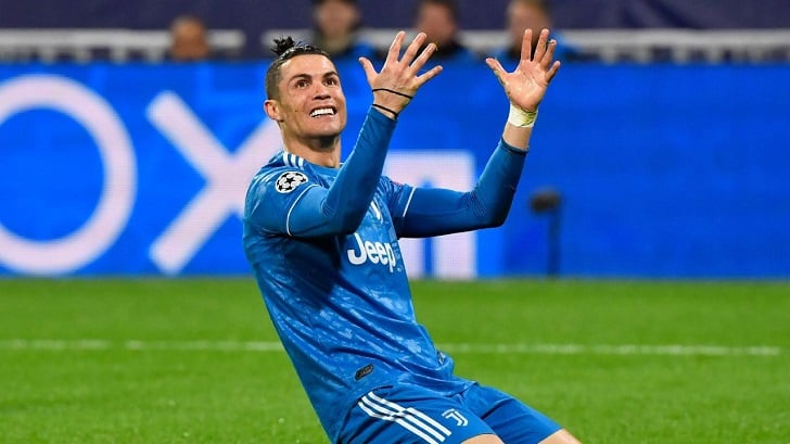 Cristiano Ronaldo narrow miss